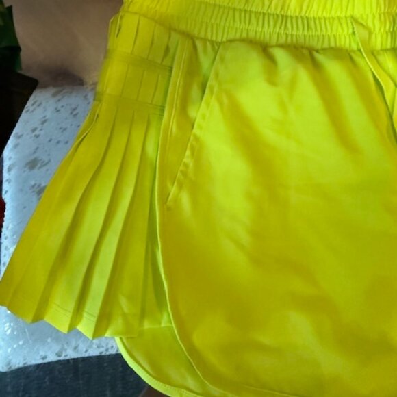 NWT Joy Lab Athlethic Skort/Shorts in Electric Yellow - Women's M - Picture 2 of 7